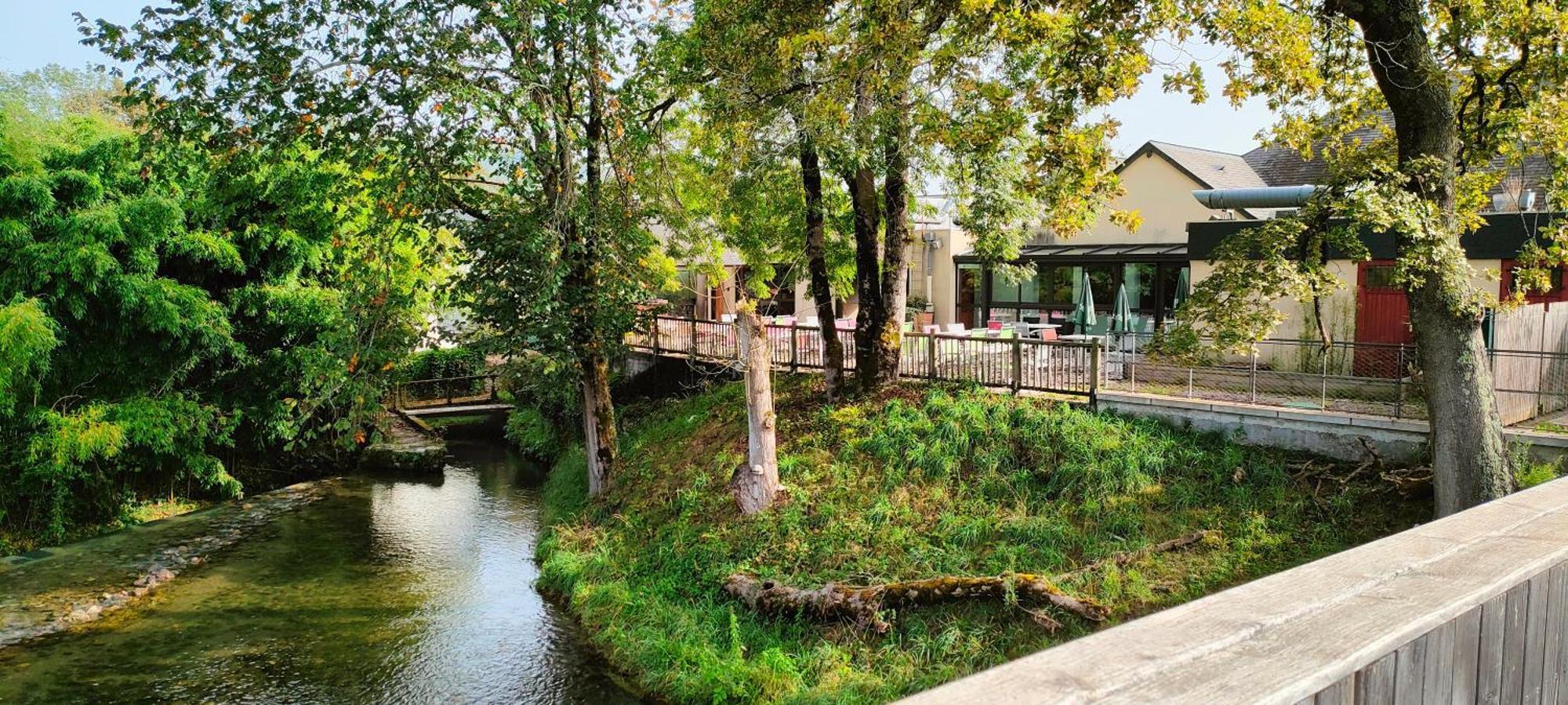 Meuble De Tourisme Au Coeur Du Village A Aramits , Haut Bearn Buitenkant foto